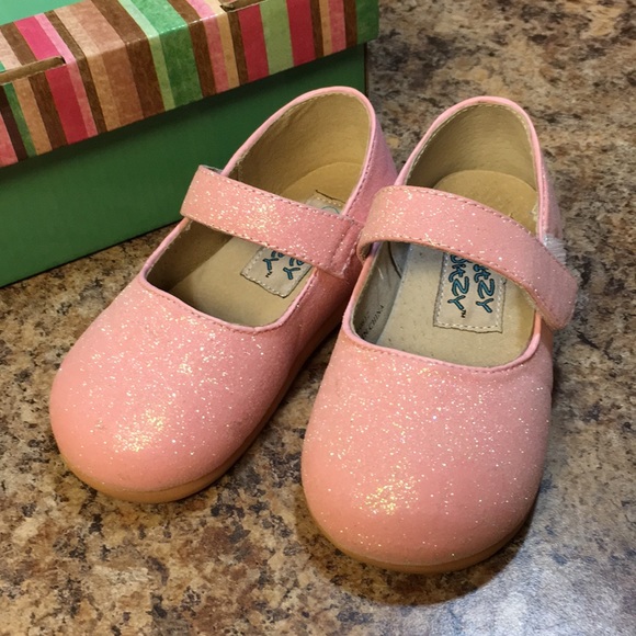 Itzel Bitzy Sparkle Pink Mary Janes - Picture 2 of 6